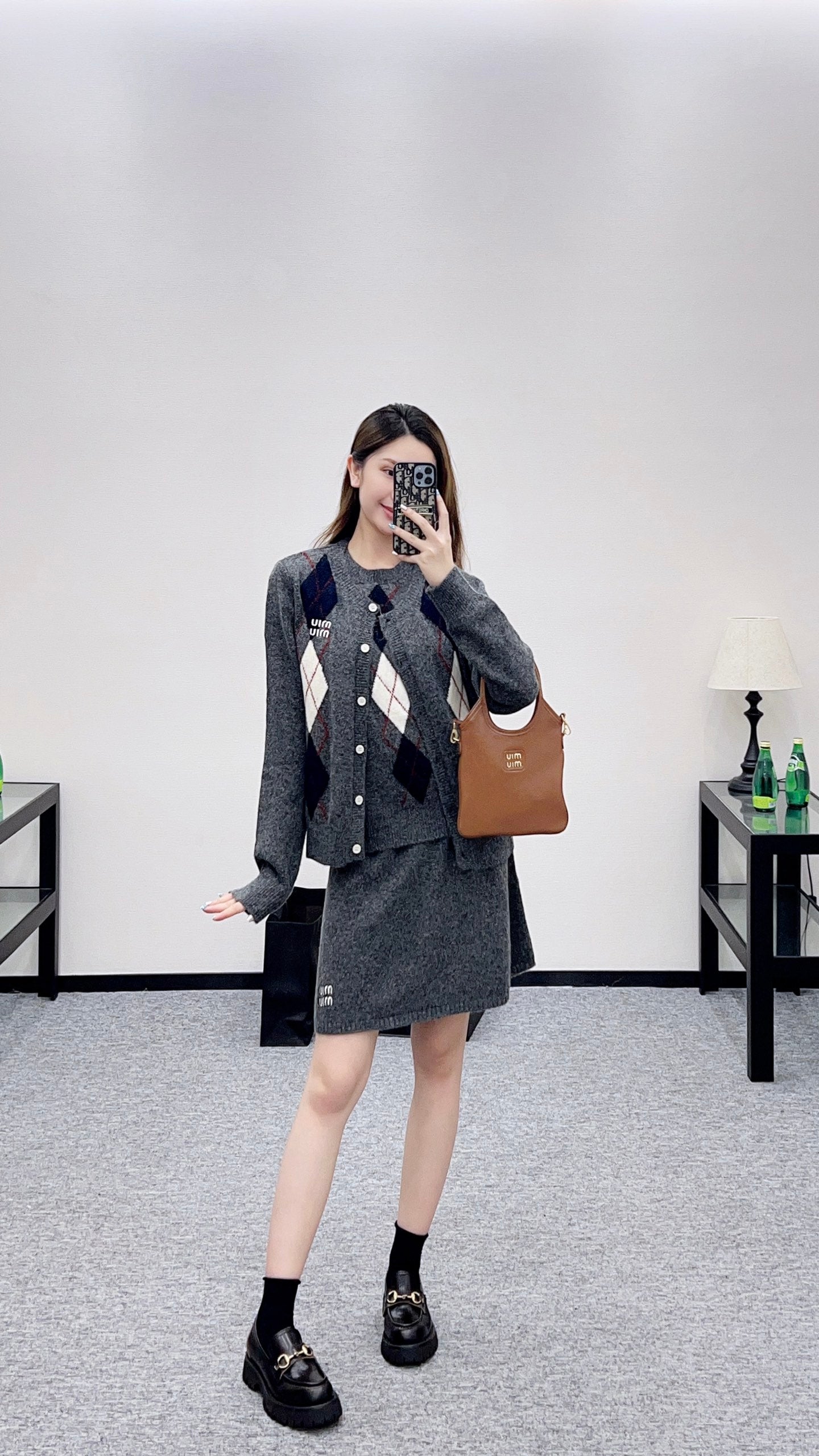 25fw Knitted cardigan vest short skirt three piece set