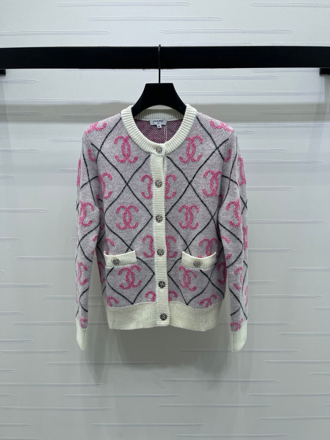 25fw Lingge round neck knitted cardigan