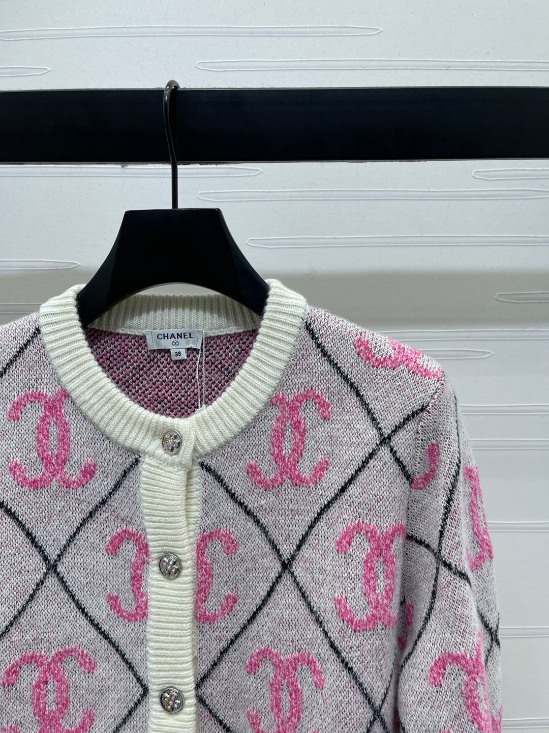 25fw Lingge round neck knitted cardigan