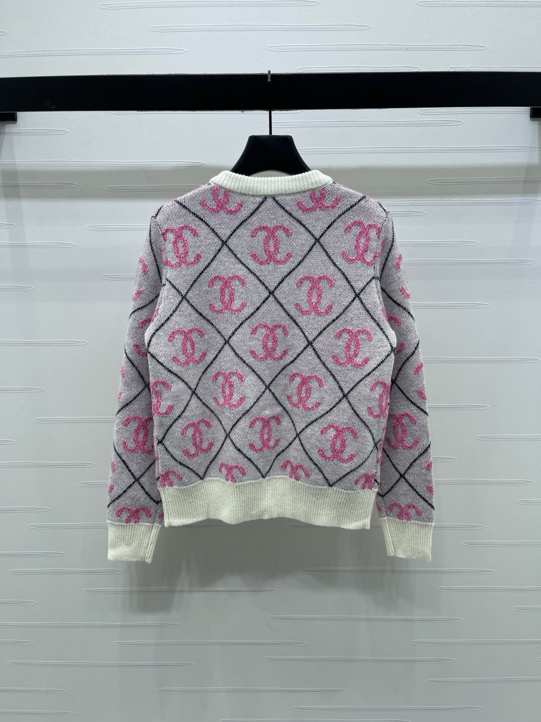 25fw Lingge round neck knitted cardigan