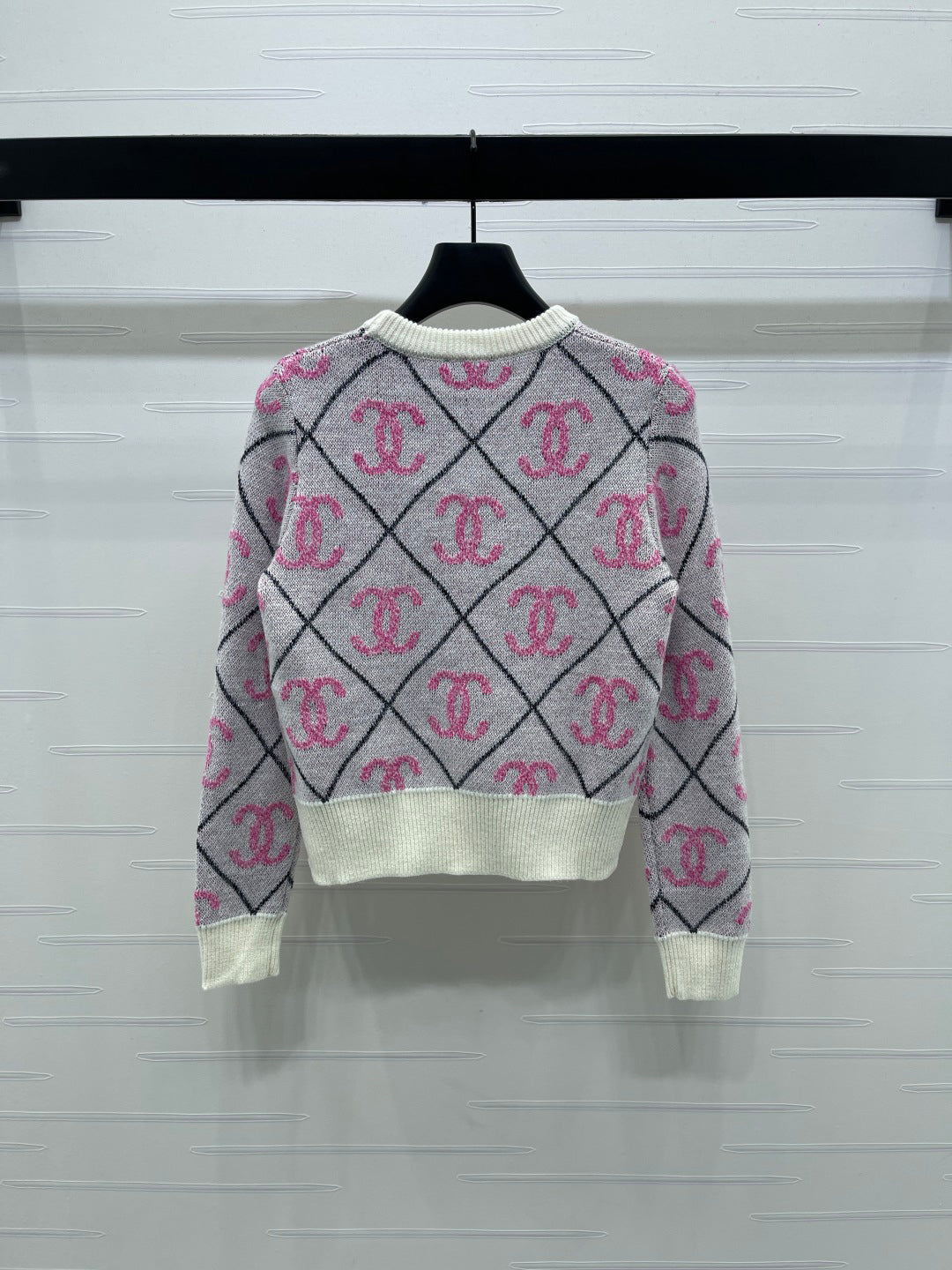 25fw Lingge round neck knitted sweater