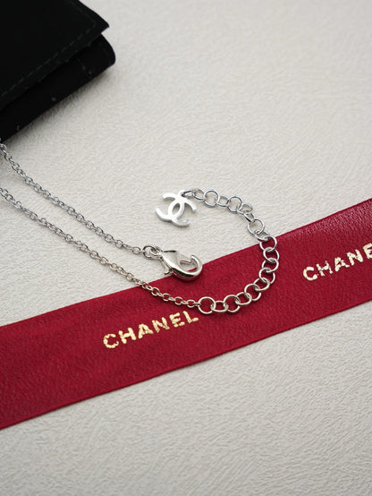 25 new silver round diamond resin heart necklace