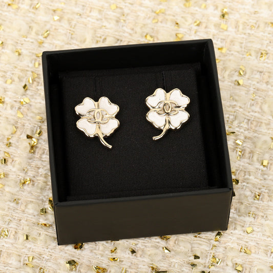 New four-leaf clover double C earrings