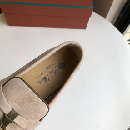 25A loafers