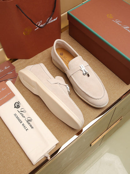 25A loafers