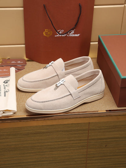25A loafers
