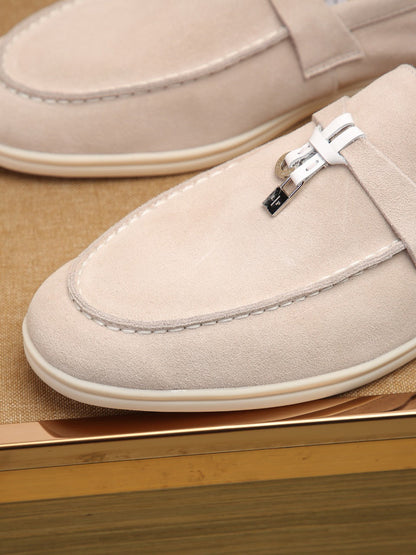 25A loafers