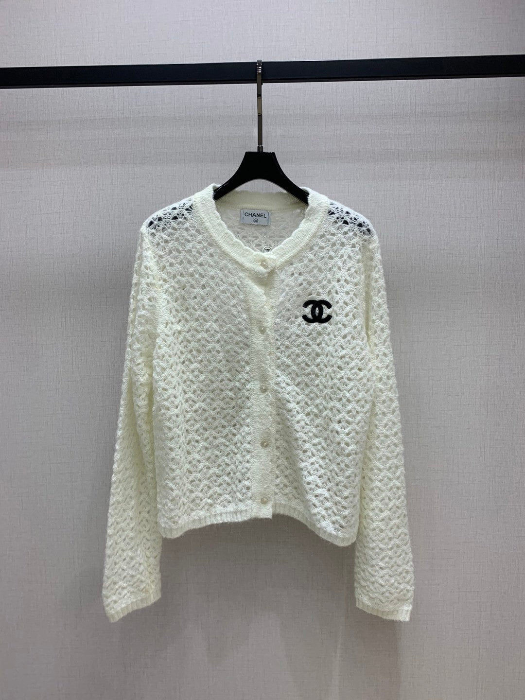 25fw Hollow out round neck knitted cardigan
