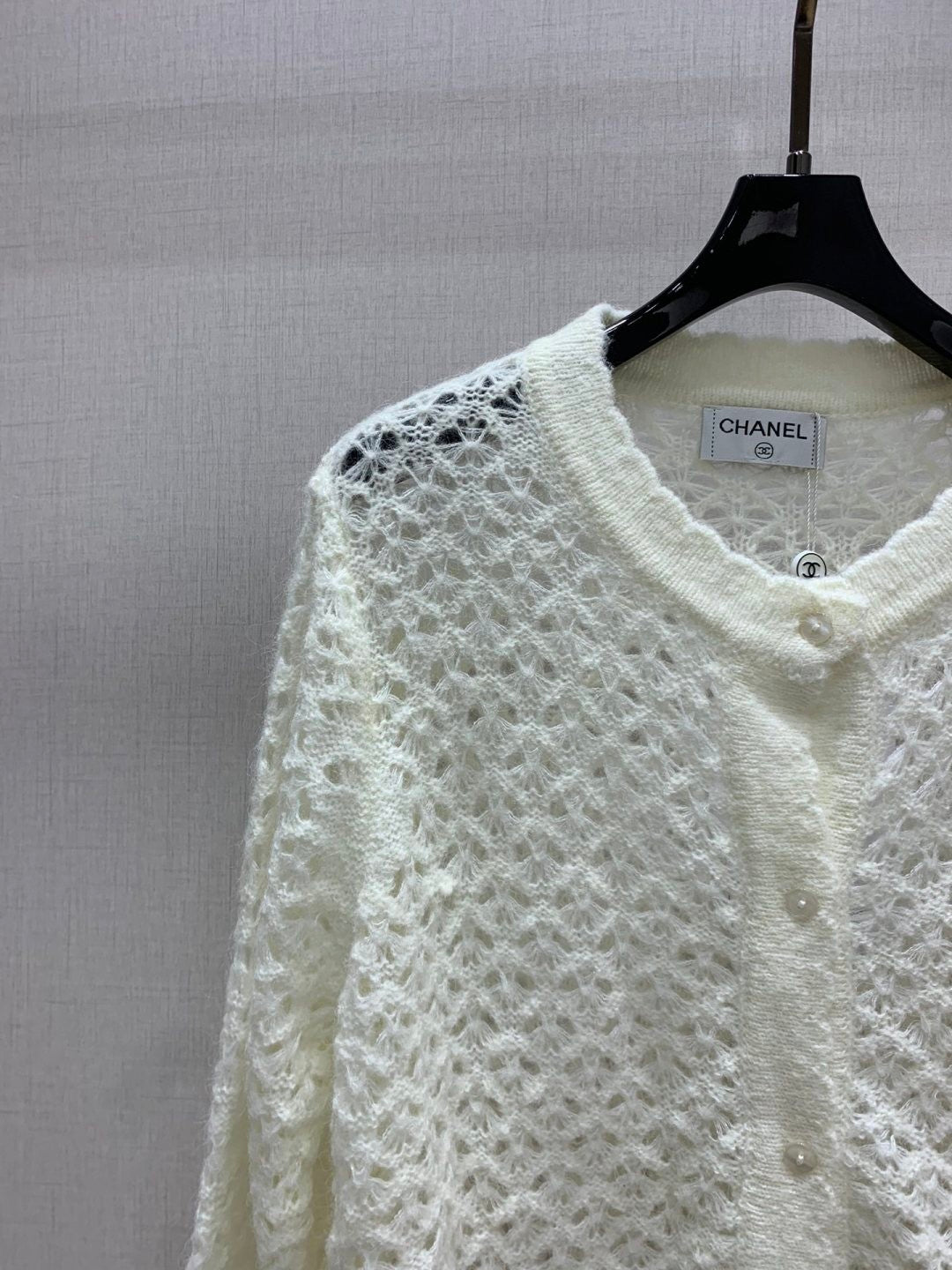 25fw Hollow out round neck knitted cardigan