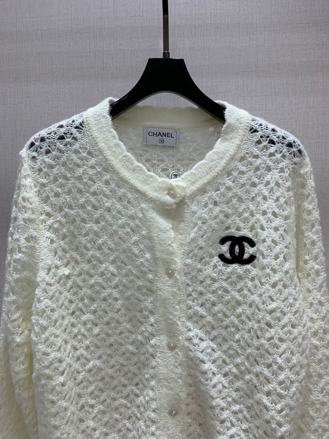 25fw Hollow out round neck knitted cardigan