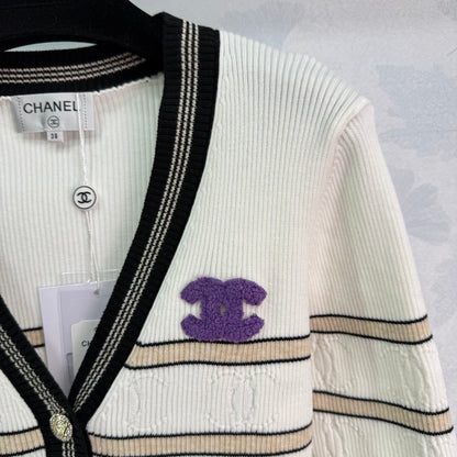 25fw Vertical pit striped knitted cardigan