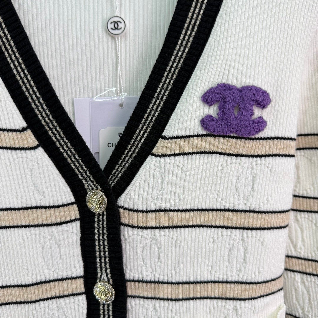 25fw Vertical pit striped knitted cardigan