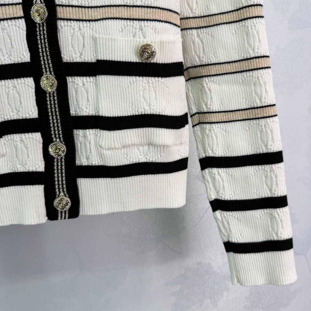 25fw Vertical pit striped knitted cardigan