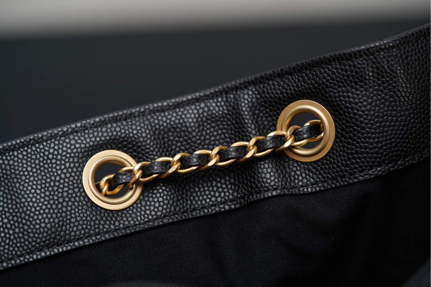 Drawstring bucket bag（Black)