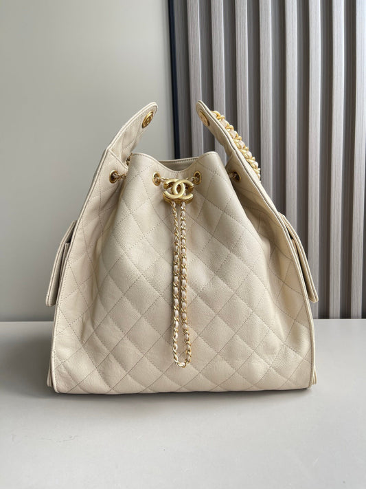 Drawstring bucket bag (beige)