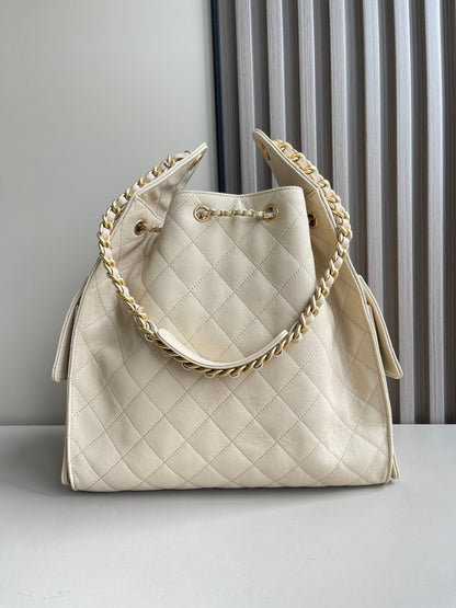 Drawstring bucket bag (beige)