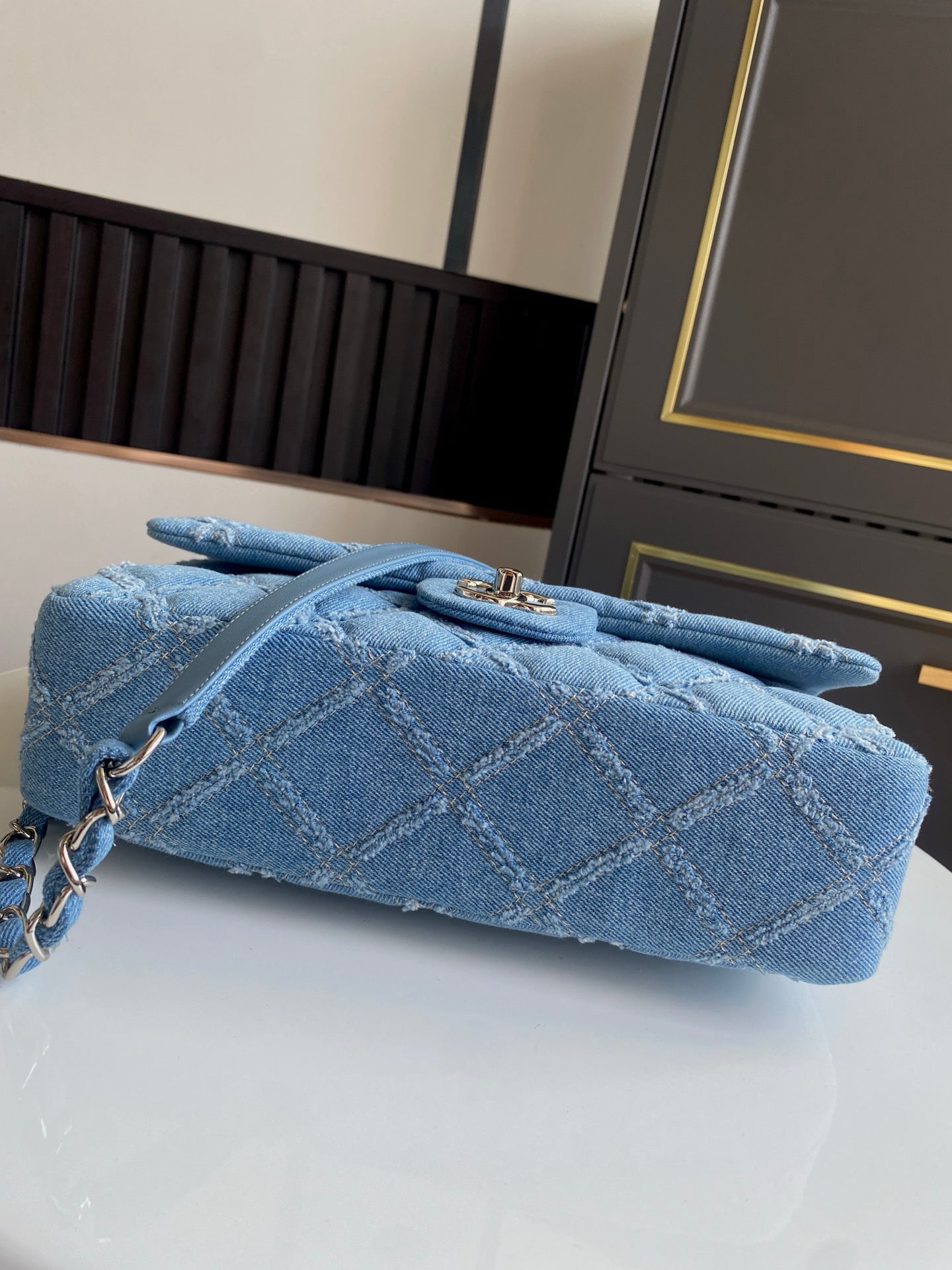 New denim chain shoulder bag