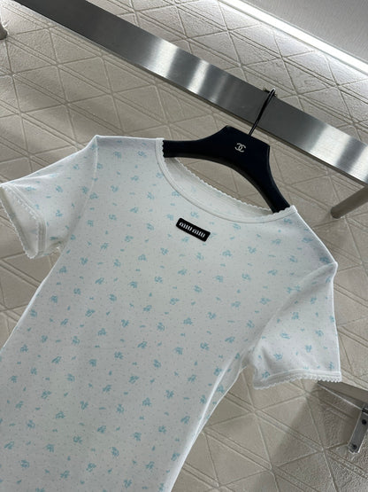 Round neck floral short sleeved shirt