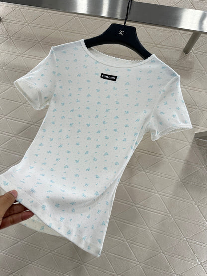 Round neck floral short sleeved shirt