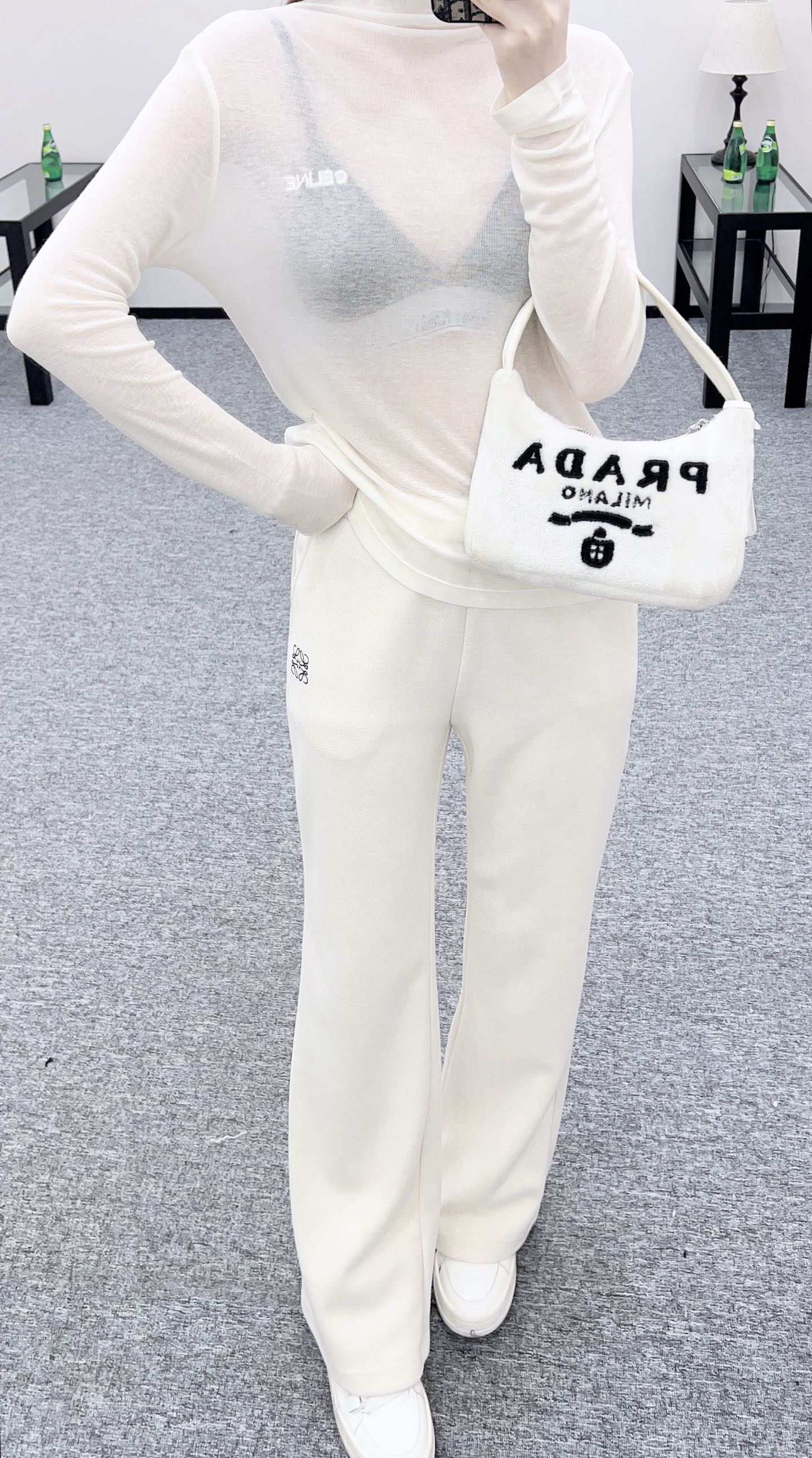 Slim fit letter high neck base shirt