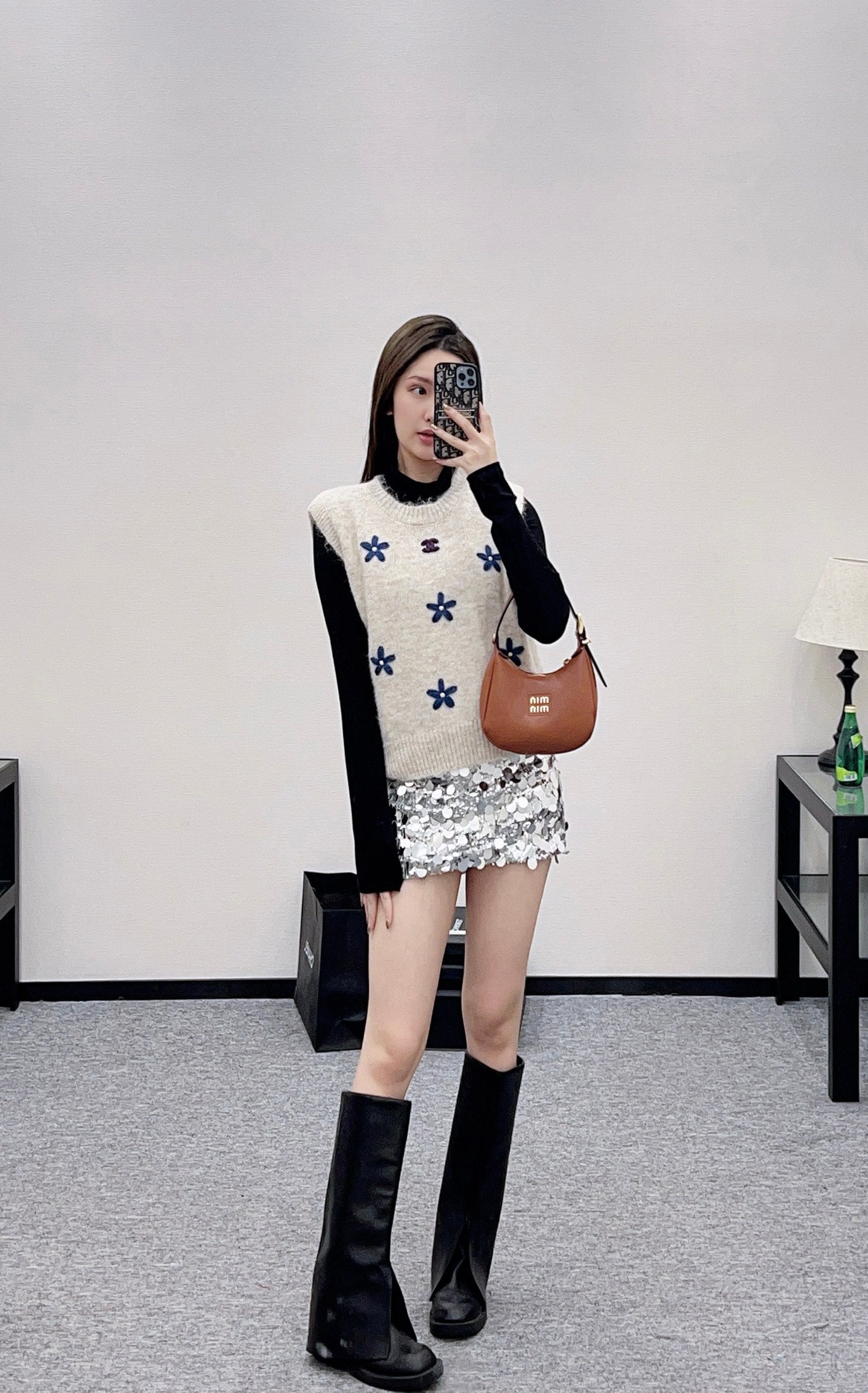 3D flower knitted vest