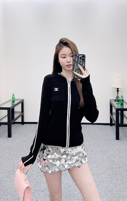 Knitted zipper sweater