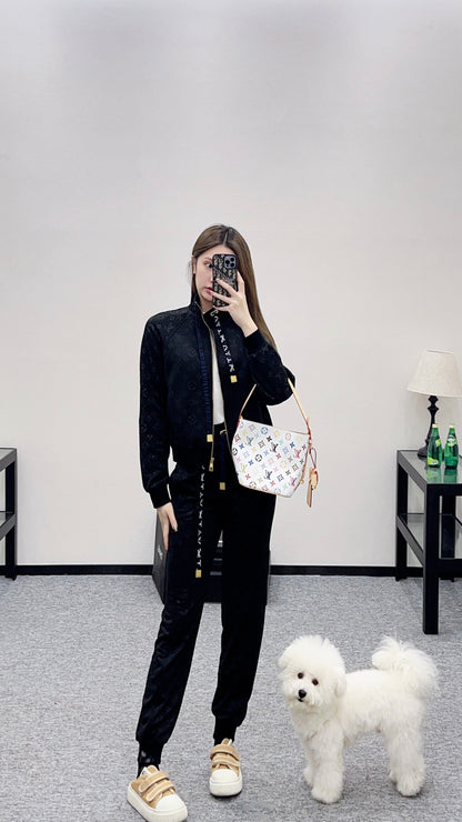 Dark pattern drawstring set