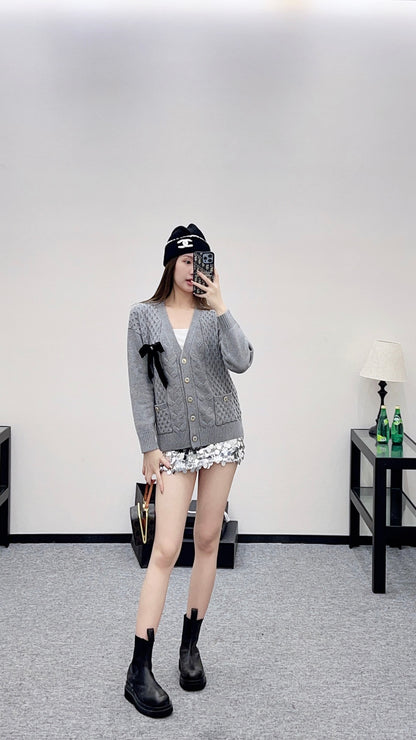 Bow knit cardigan