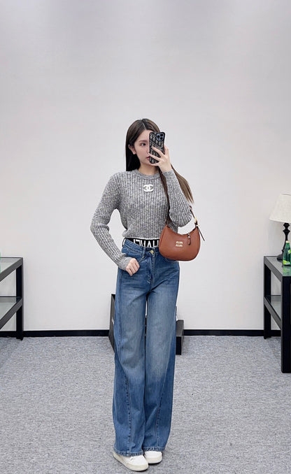 Vertical pit knitted pullover sweater