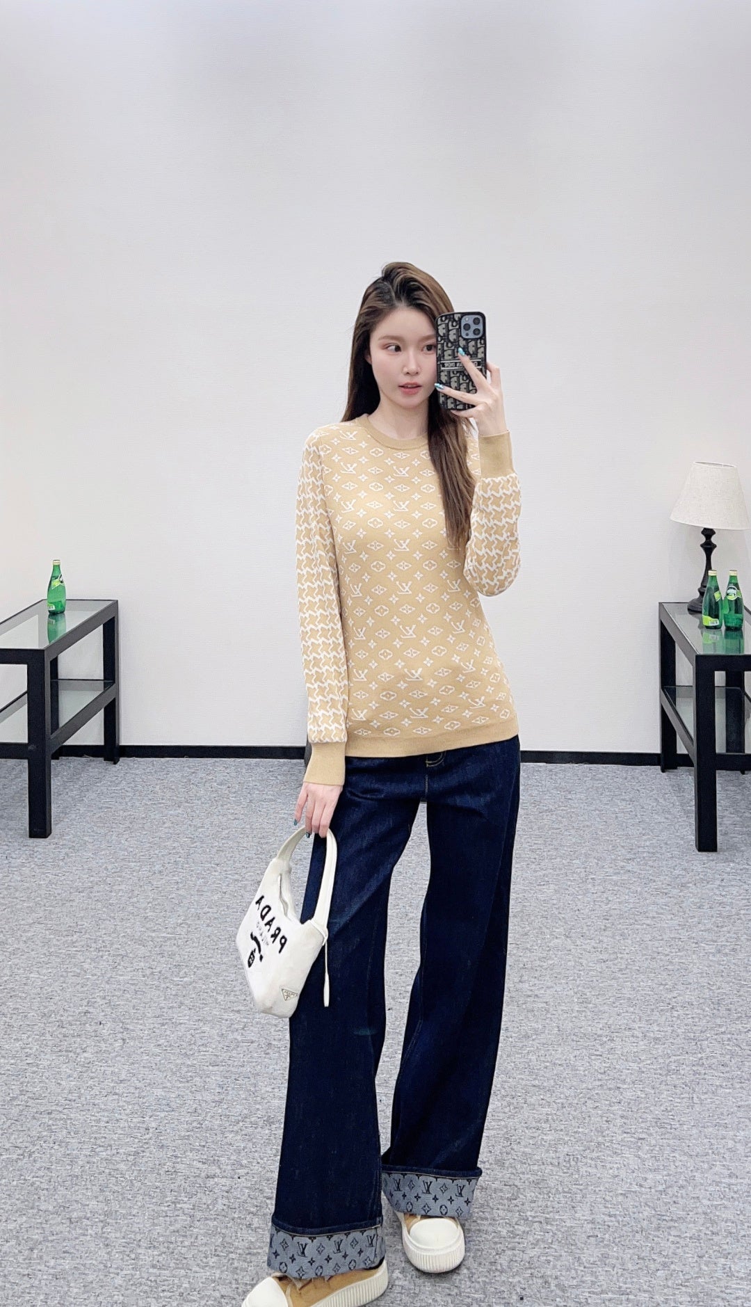 Jacquard round neck long sleeved sweater