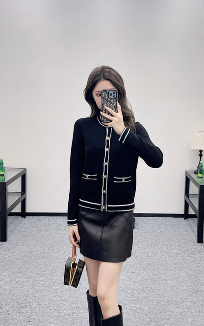 Striped border cardigan