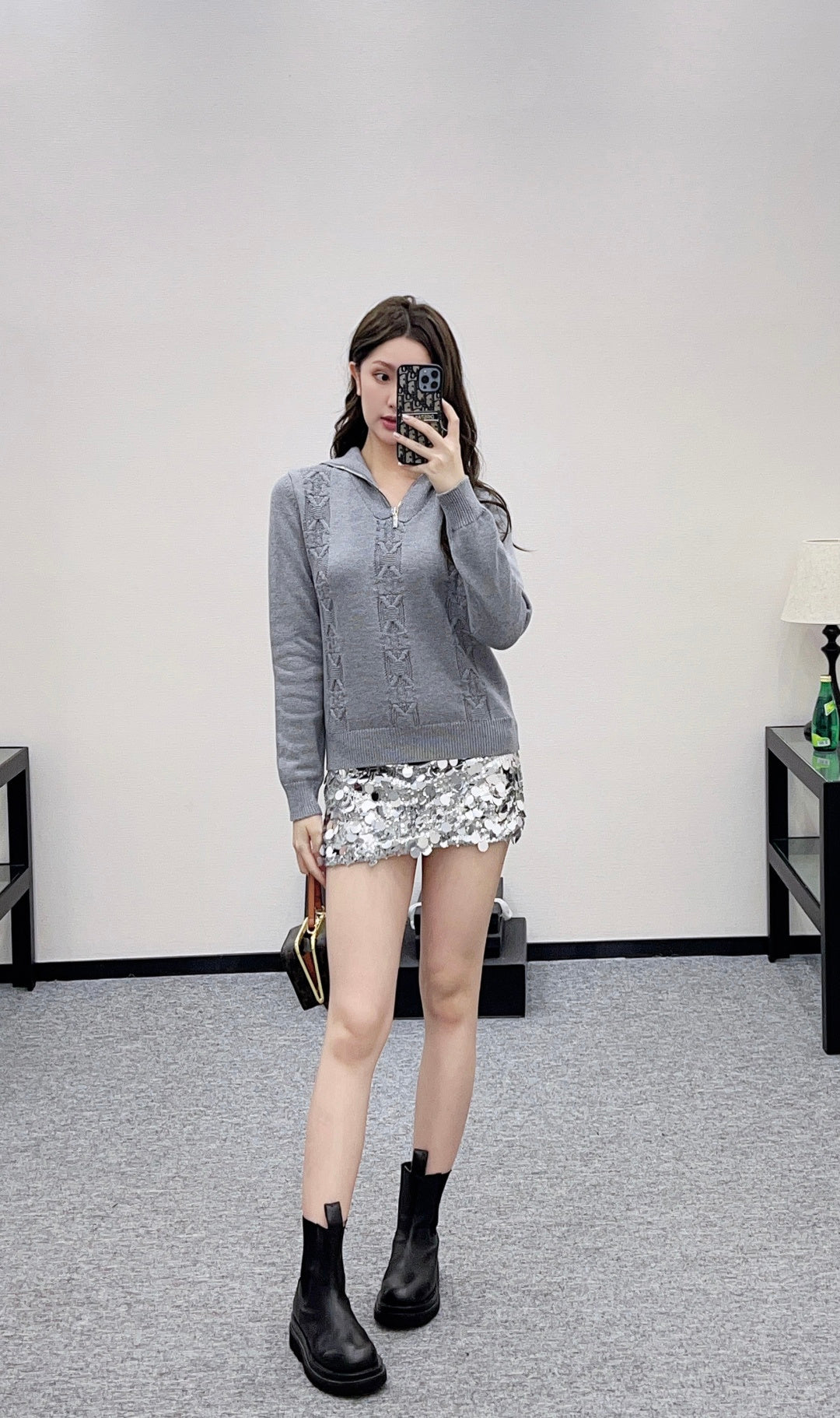 Collar zipper knitted sweater