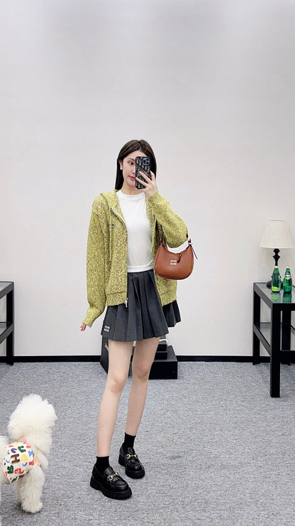 Hooded snowflake colored dot cardigan