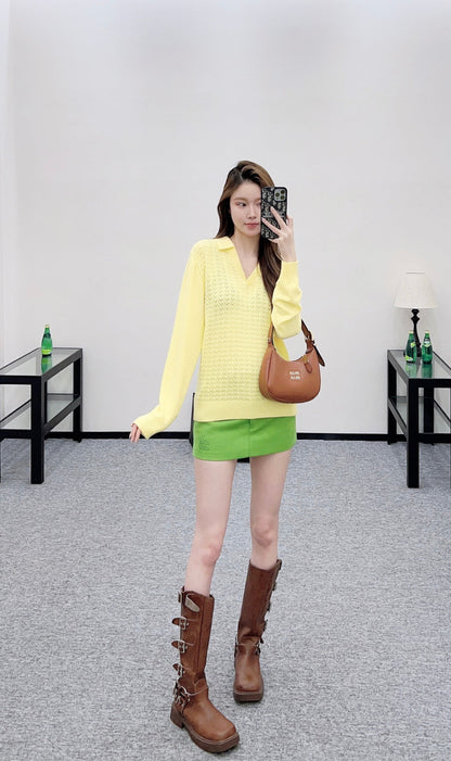 Located Half-Open Sweater