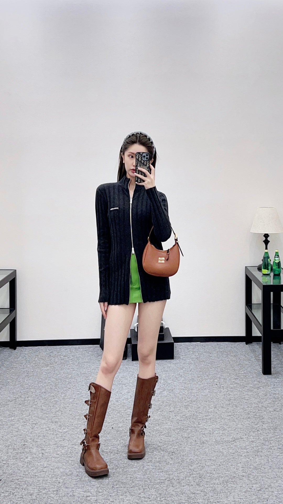 Slim Fit Knit Zipper Top