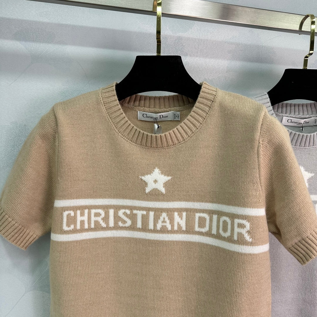 25 Early Spring Round Neck Short Sleeve