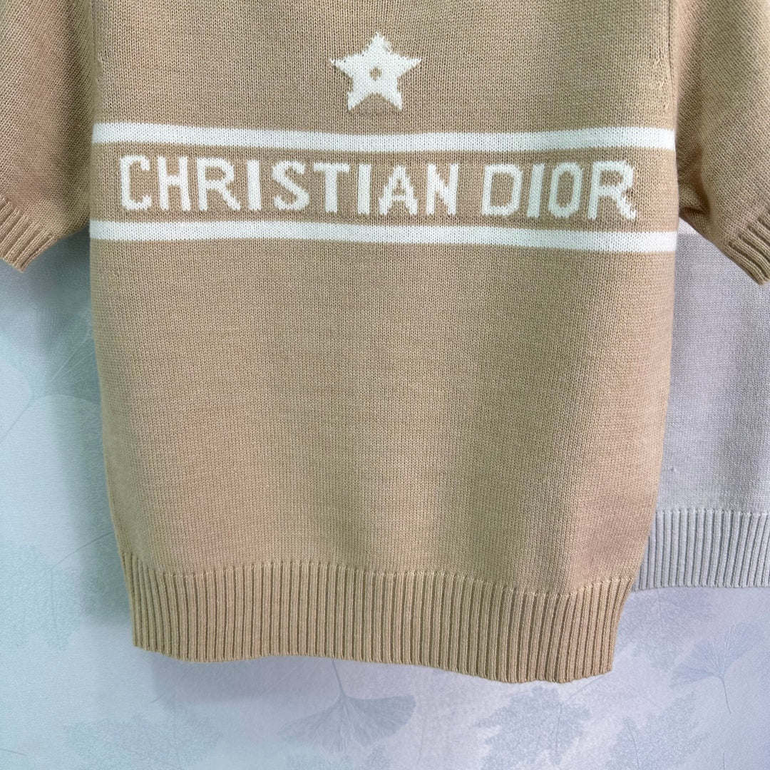 25 Early Spring Round Neck Short Sleeve