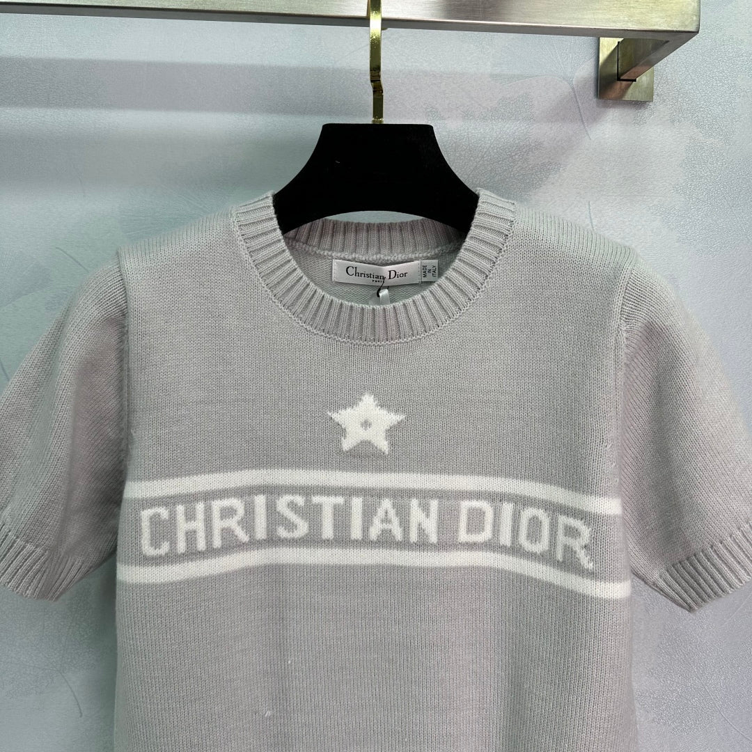 25 Early Spring Round Neck Short Sleeve