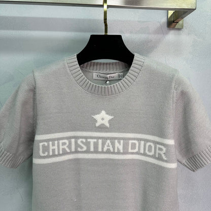 25 Early Spring Round Neck Short Sleeve