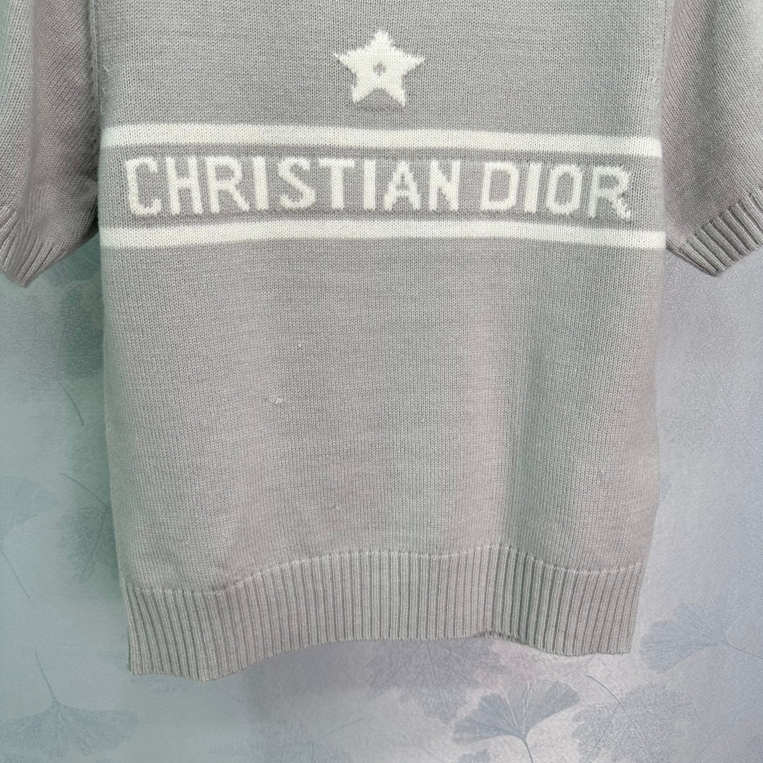 25 Early Spring Round Neck Short Sleeve