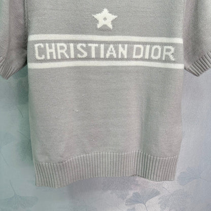 25 Early Spring Round Neck Short Sleeve