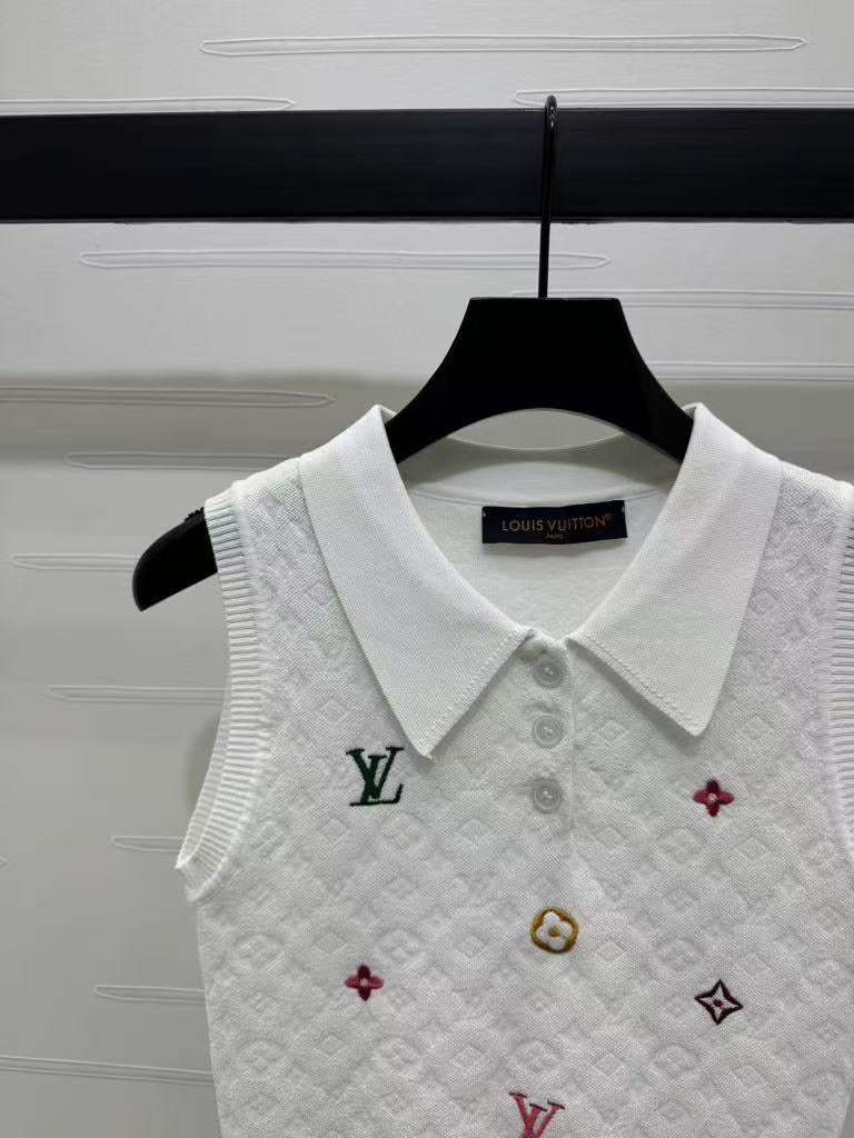 25SS Embroidered letter lapel knit vest