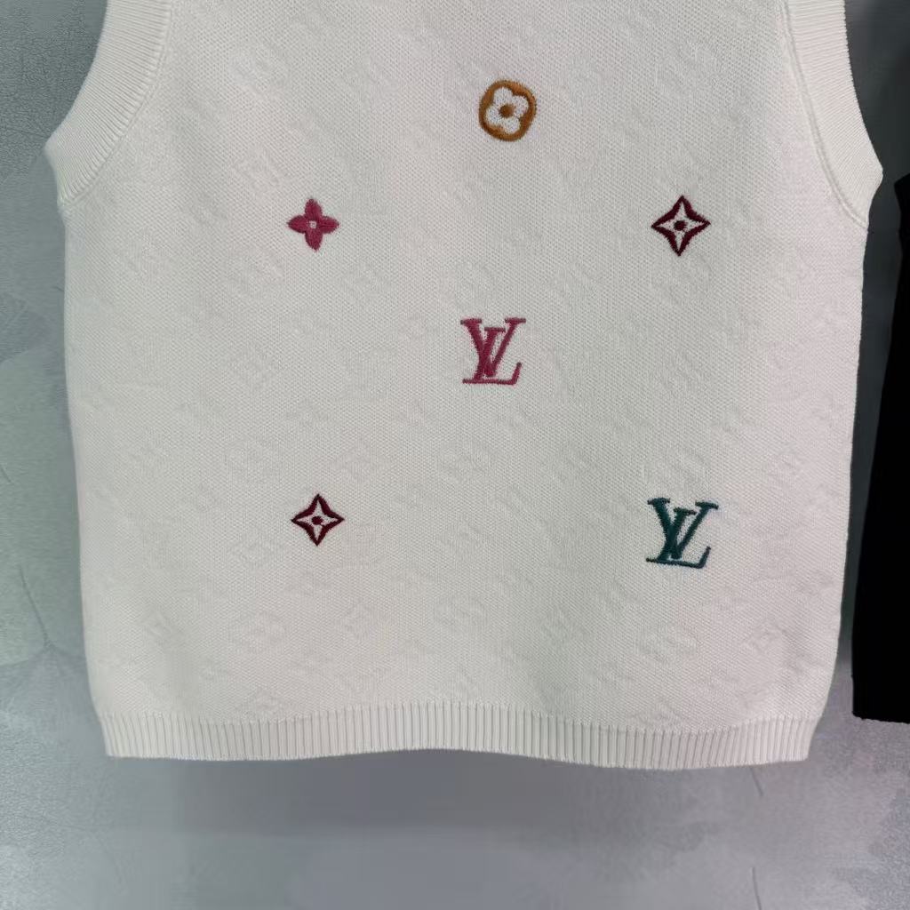 25SS Embroidered letter lapel knit vest