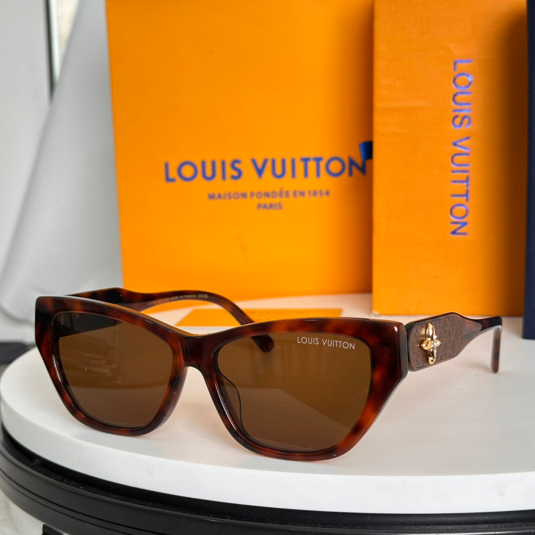 25 new Fashion sunglasses