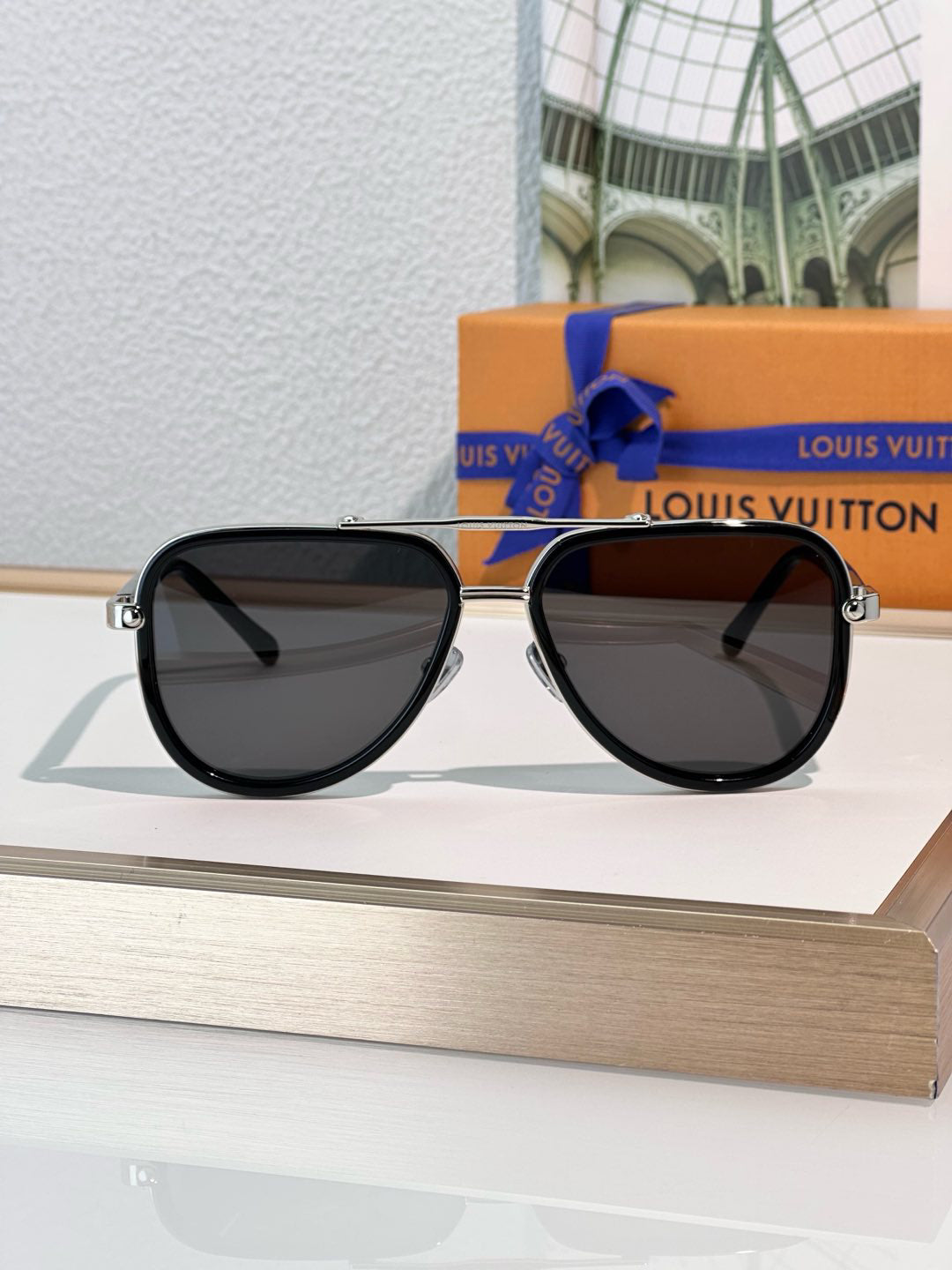 25 new Fashion sunglasses