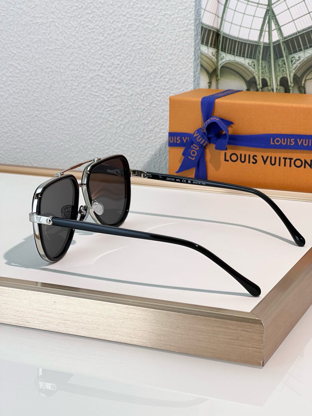 25 new Fashion sunglasses