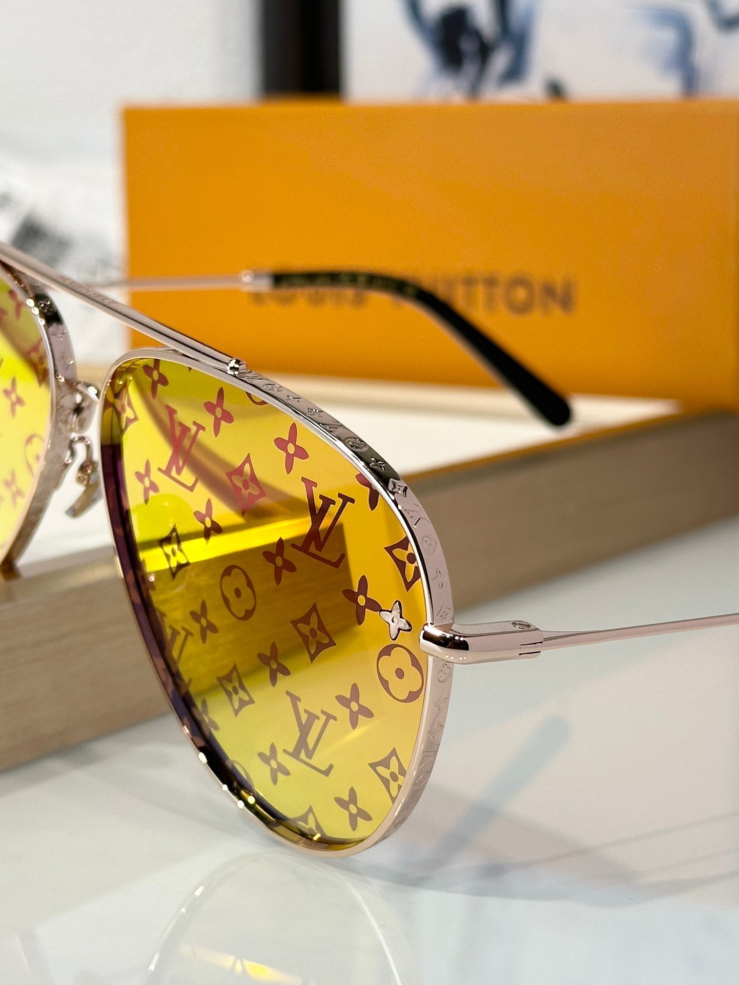 25 new Fashion sunglasses