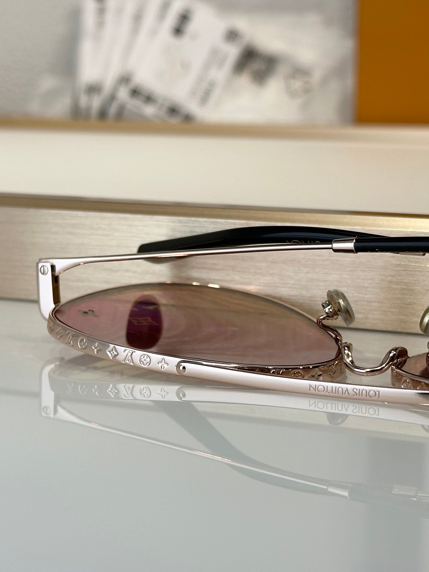 25 new Fashion sunglasses