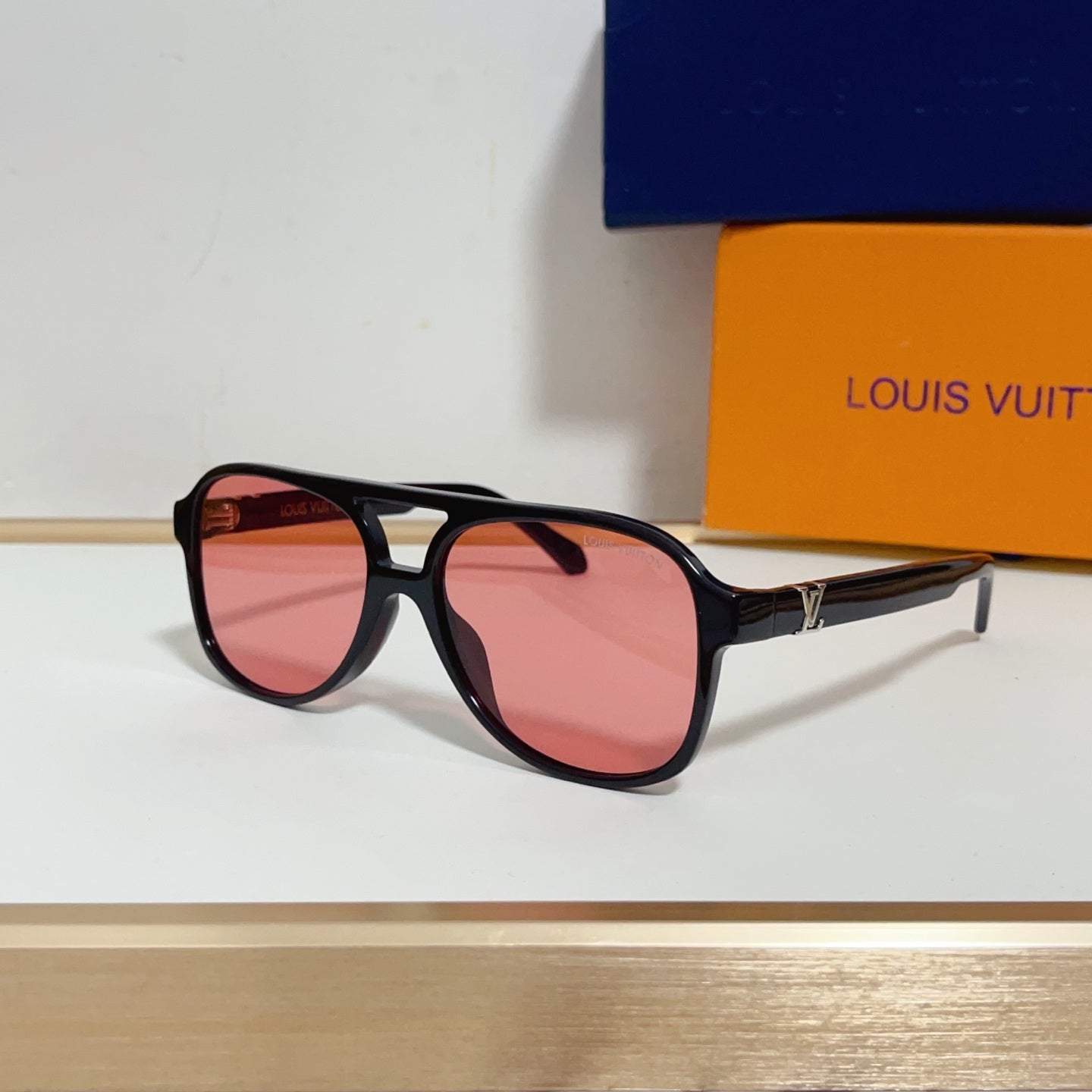 25 new Fashion sunglasses