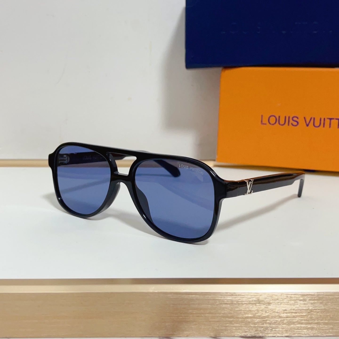 25 new Fashion sunglasses